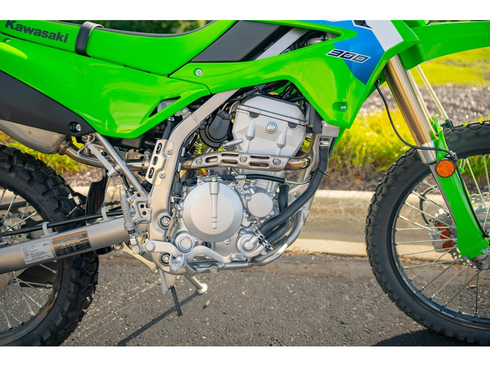 2026 Kawasaki Klx®300 alt