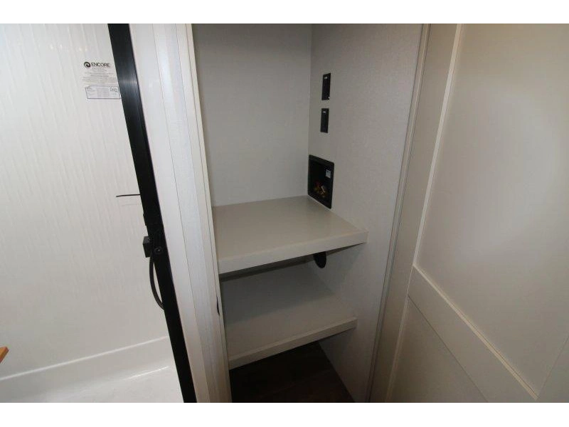 Grand Design Solitude 380fl 2027 alt