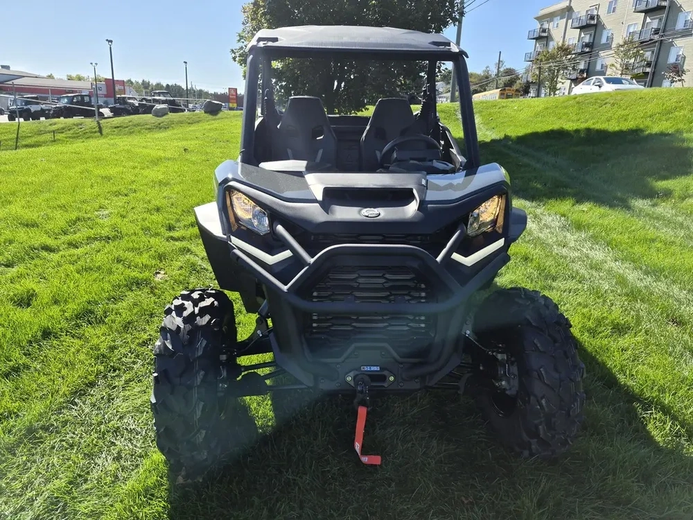 2027 Can-am Commander Xt 700