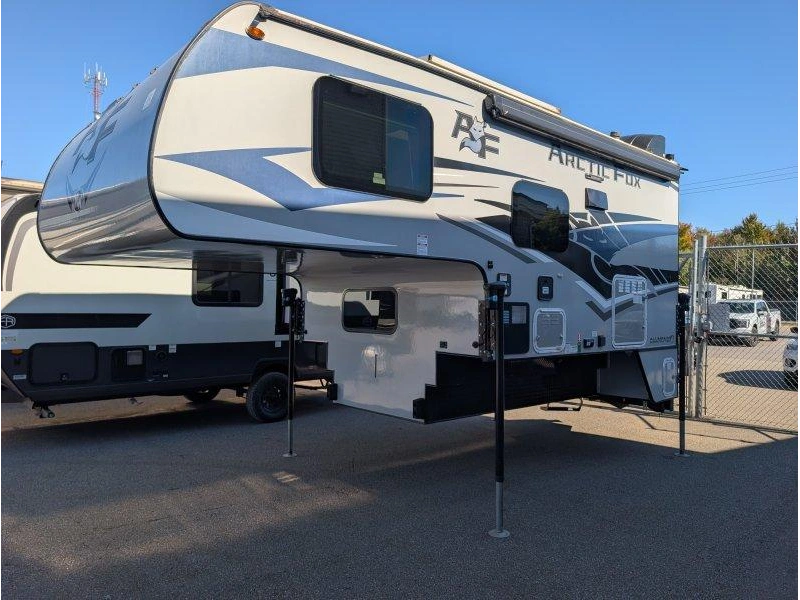 Northwood Arctic Fox 990 2022 alt