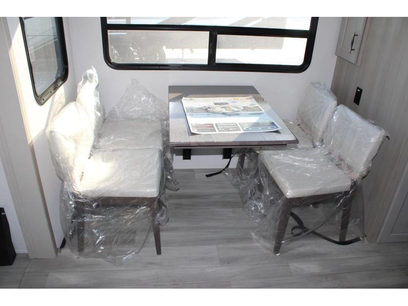 Grand Design Influence 3203gk 2025 alt