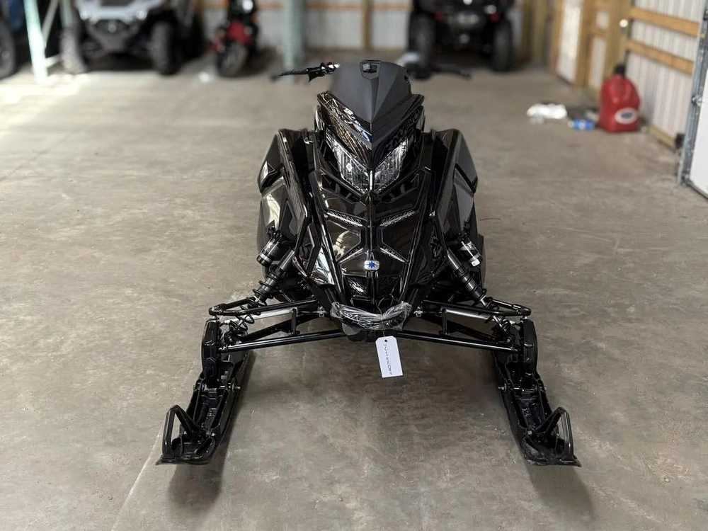 2027 Polaris 650 Switchback Xc 146 1.6 Cobra