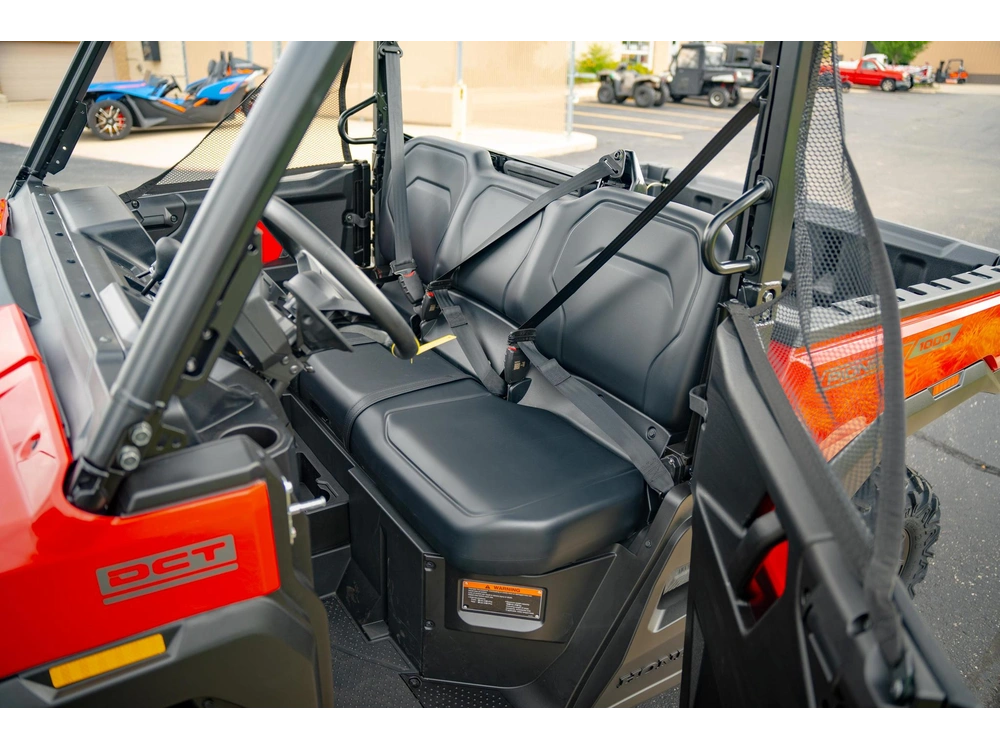 2026 Honda Pioneer 1000-5 Deluxe alt