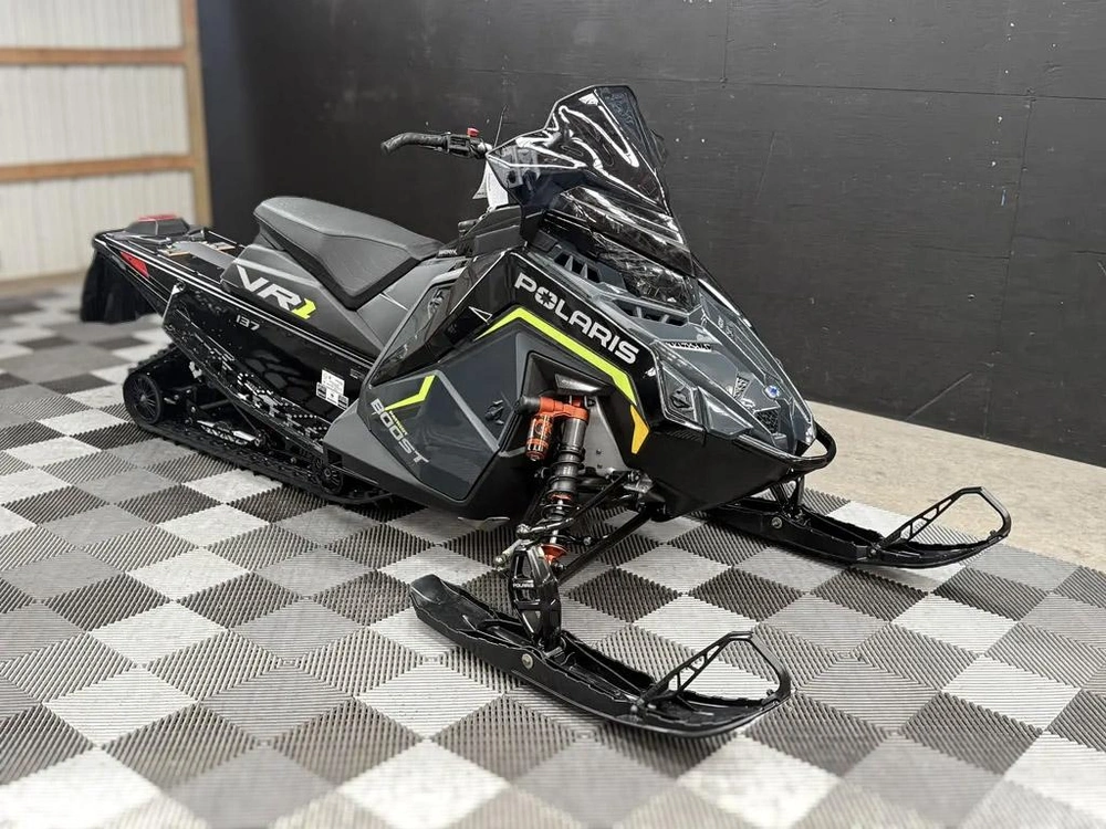 2027 Polaris Boost Indy Vr1 Dynmx137 alt