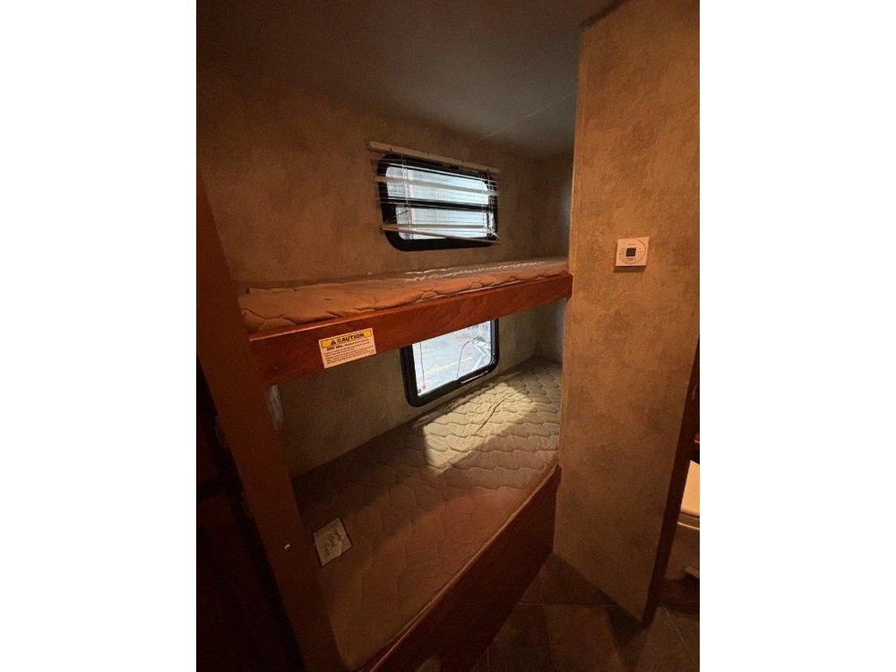 Keystone Rv Ultra-lite 2650bh 2012