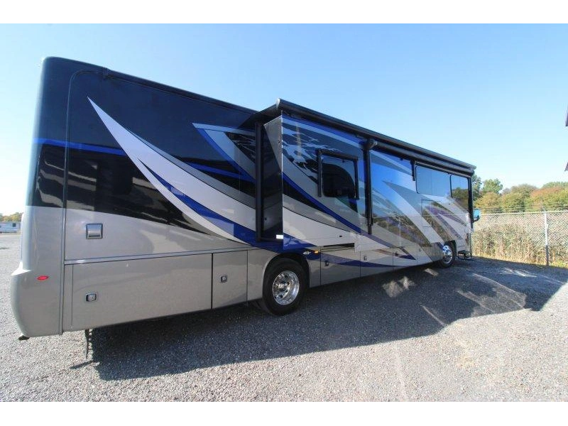 Entegra Coach Reatta 40q2 2021 alt