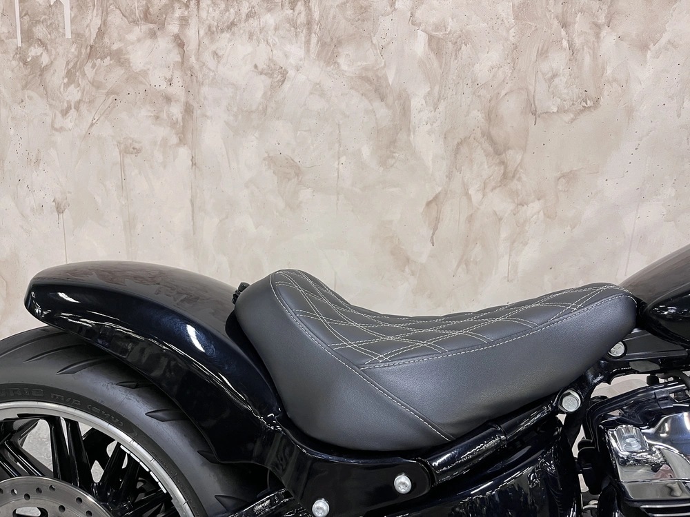 2019 Harley-davidson Fxbr 2019 Fxbr-breakout alt