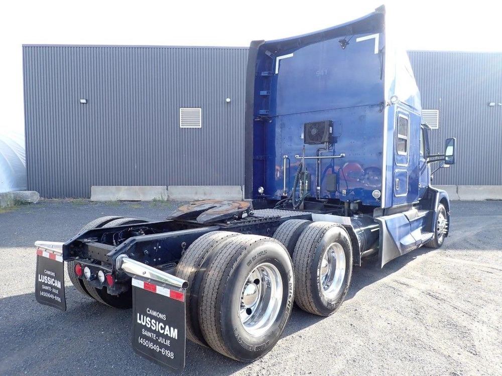 Kenworth T680 2024