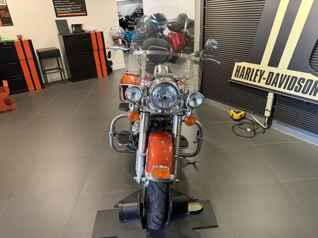 2011 Harley-Davidson FLHR Road KingFLHR