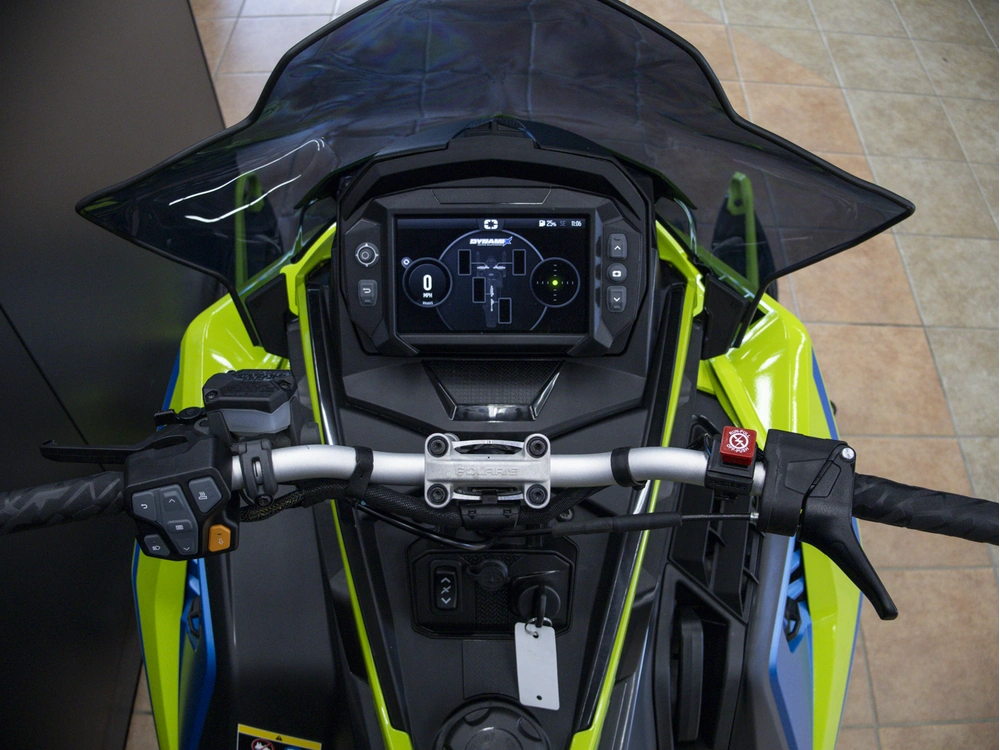 2026 Polaris Boost Indy Vr1 Dynamix 137 alt