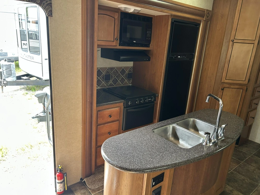 2013 Crossroads Rv Sunset Trail 28bh
