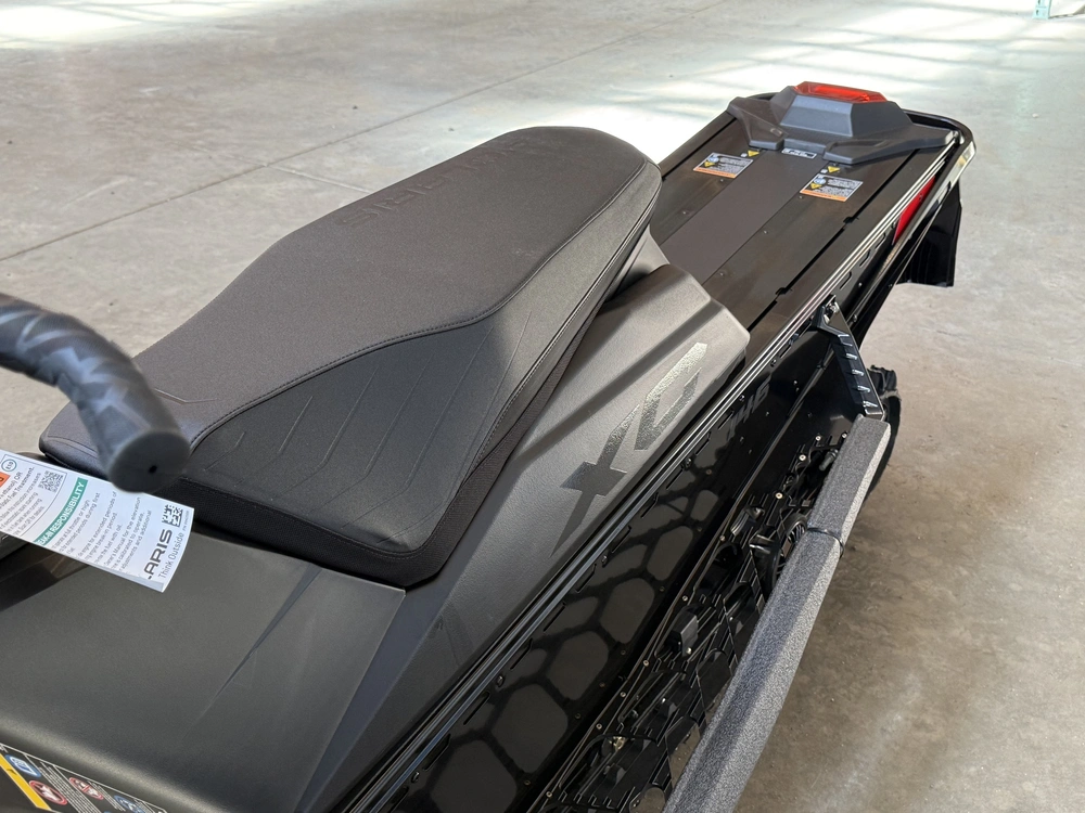 2027 Polaris 850 Switchback Xc 146 1.6 Cobra Track