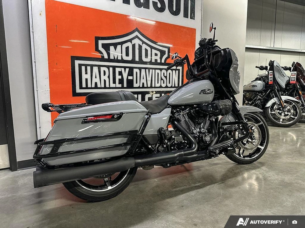 2026 Harley-davidson Street Glide alt