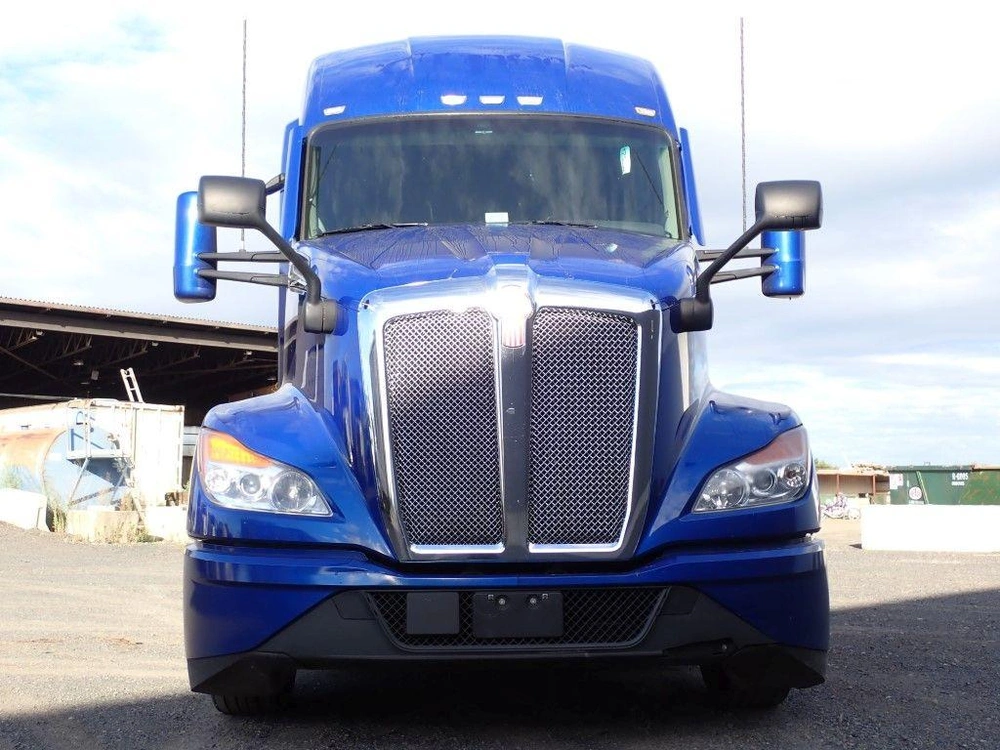 Kenworth T680 2024