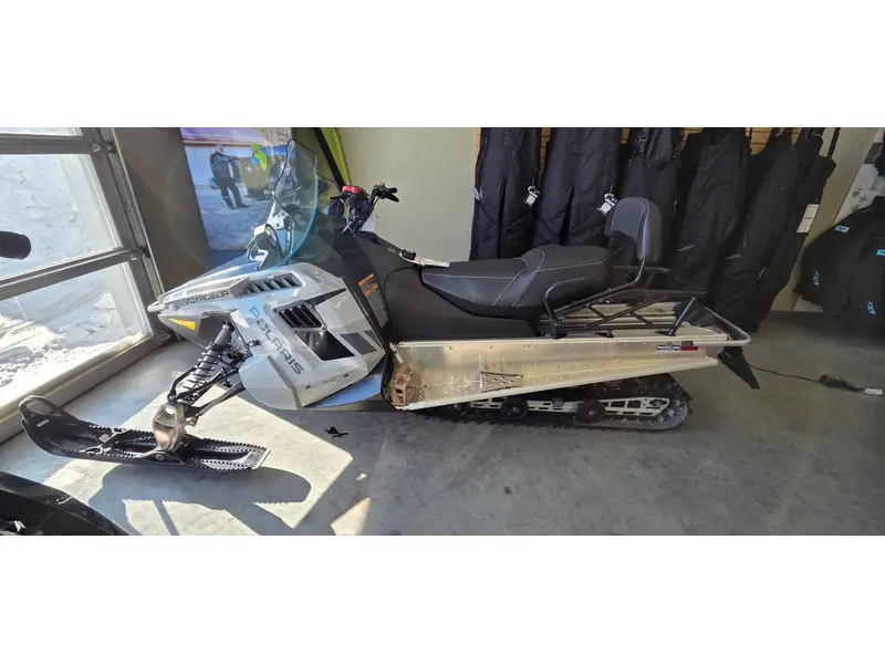 2025 Polaris 550 VOYAGEUR LXT 144 NORTHSTAR EDITION