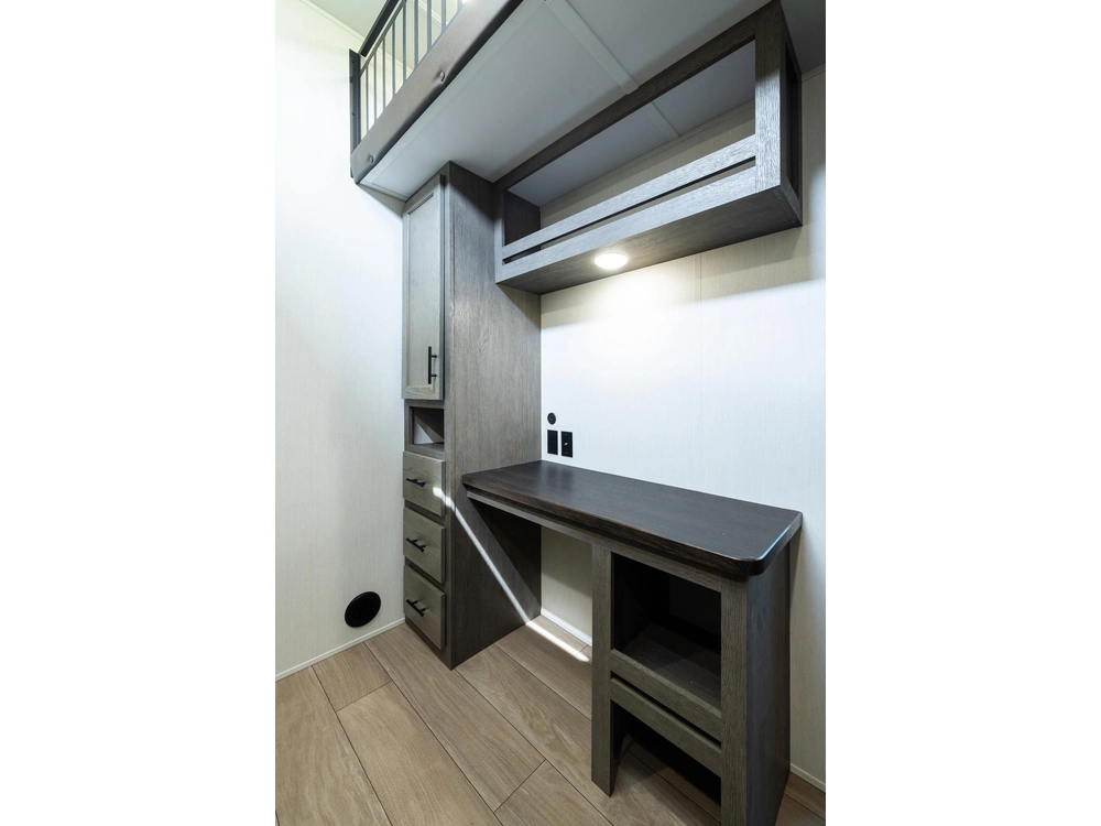 Arctic Wolf 3650 Suite 2026 alt