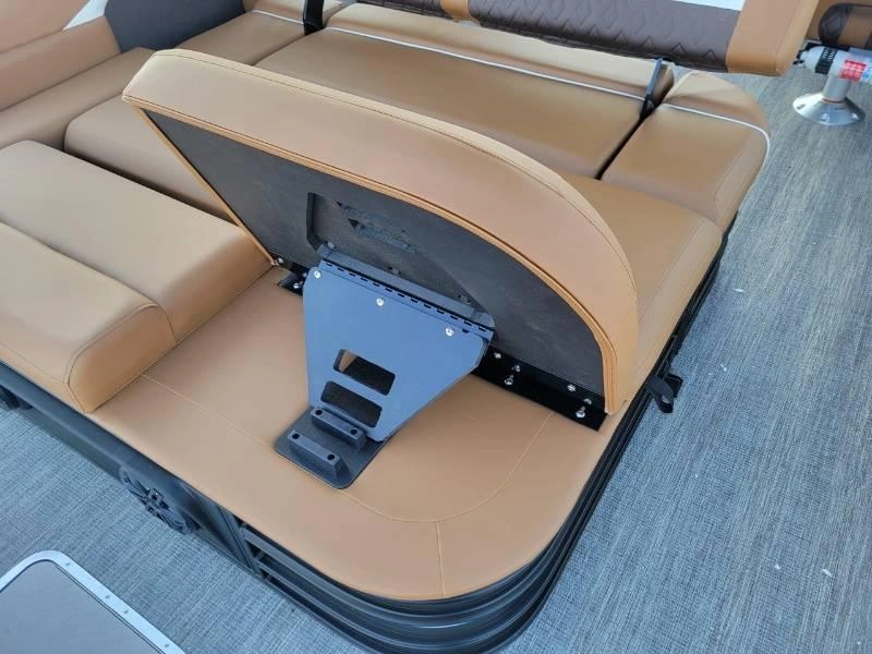 Bennington Marine 22 M Swingback 3t Blanc 2026 alt