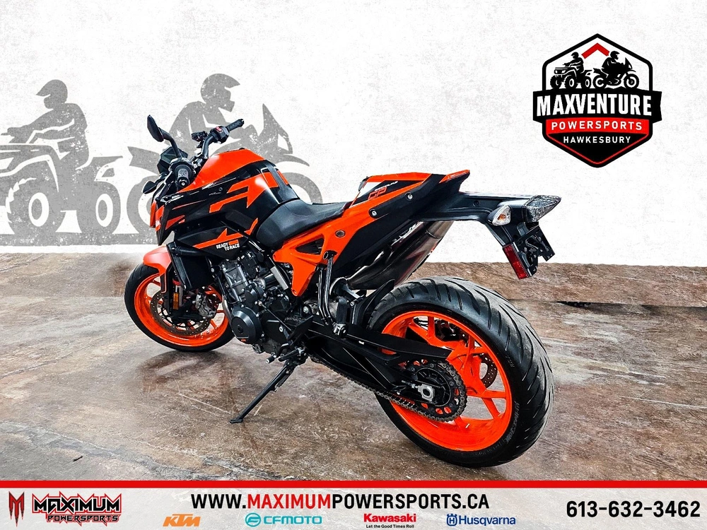 Ktm 890 Duke Gp 2022 alt