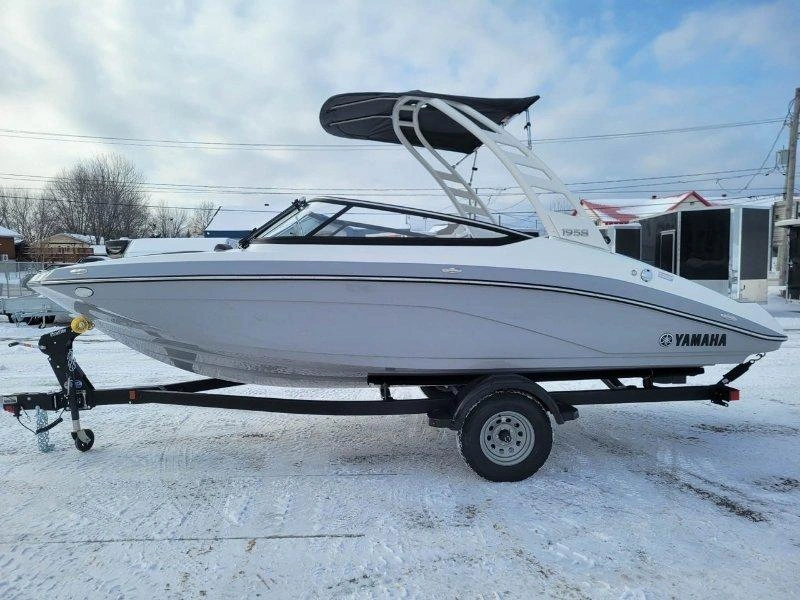 Yamaha 195s 2026 alt