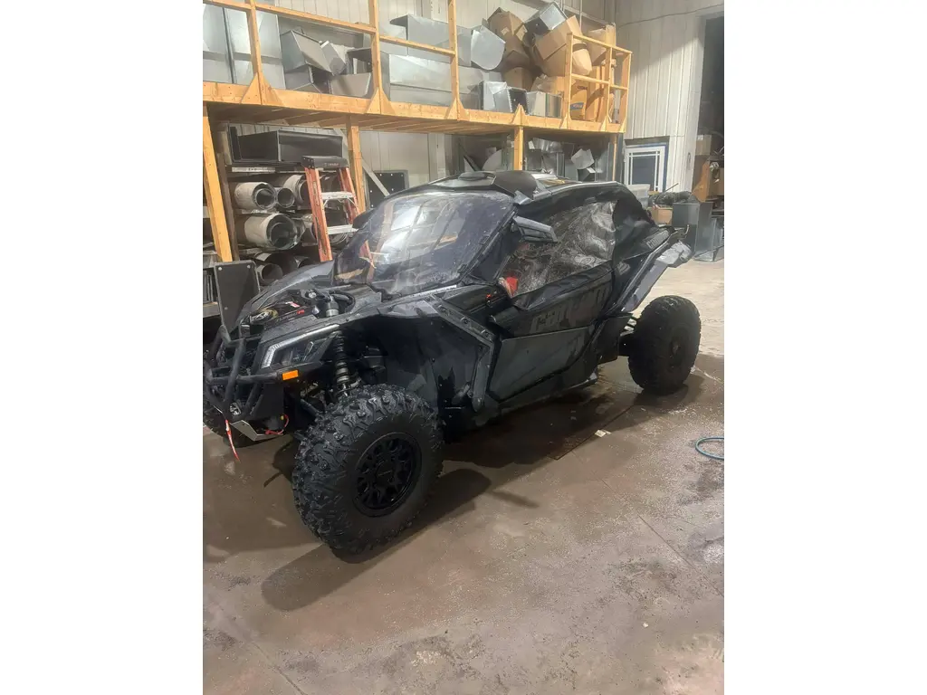 2017 Can-Am MAVERICK X3