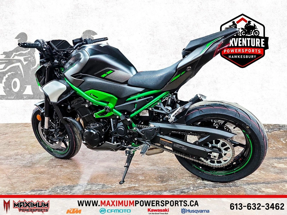 Kawasaki Z900 2025 alt
