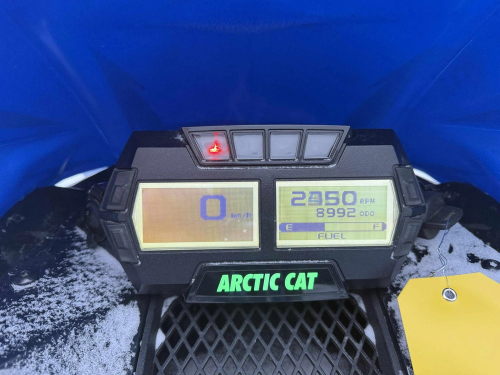 Arctic-cat Riot 800 2021 alt