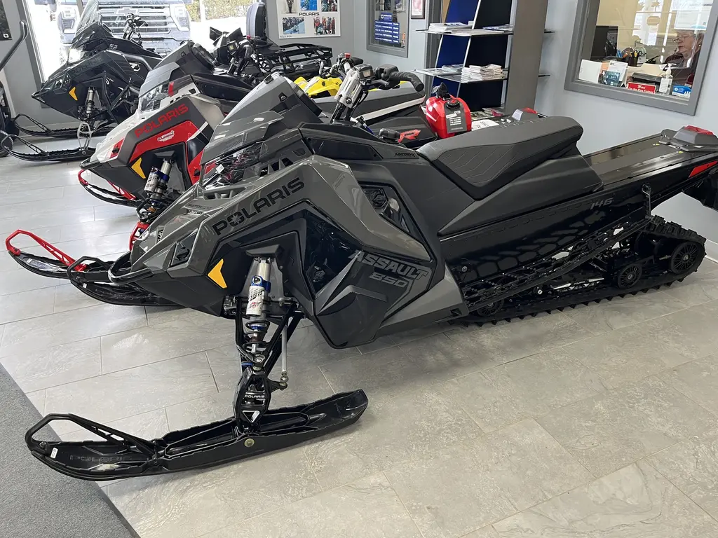 Polaris SWITCHBACK ASSAULT 850 146  2025