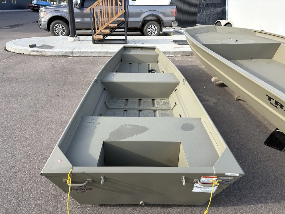 2026 Tracker Grizzly® 1436 Jon alt