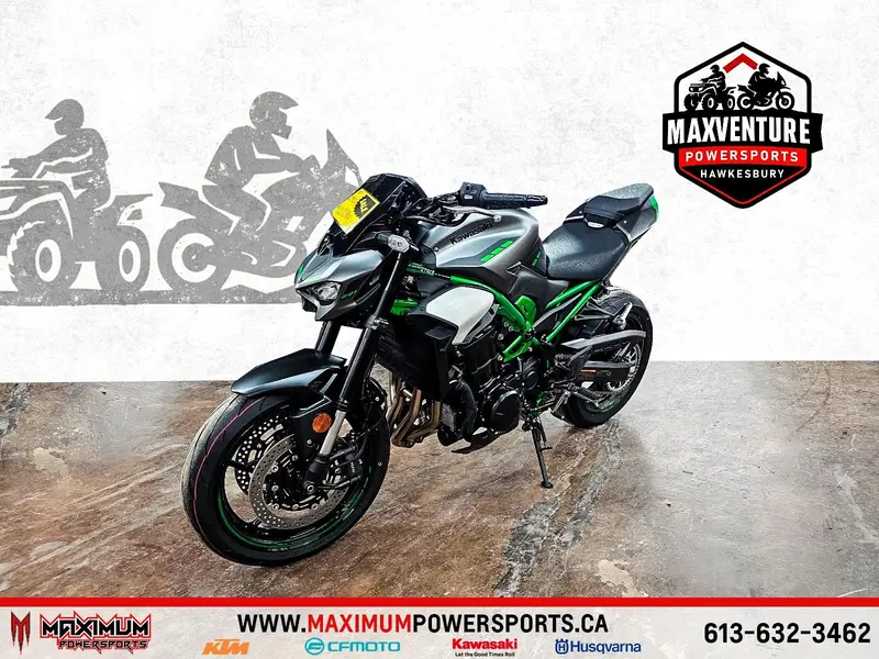 2025 Kawasaki Z900 thumbnail 7