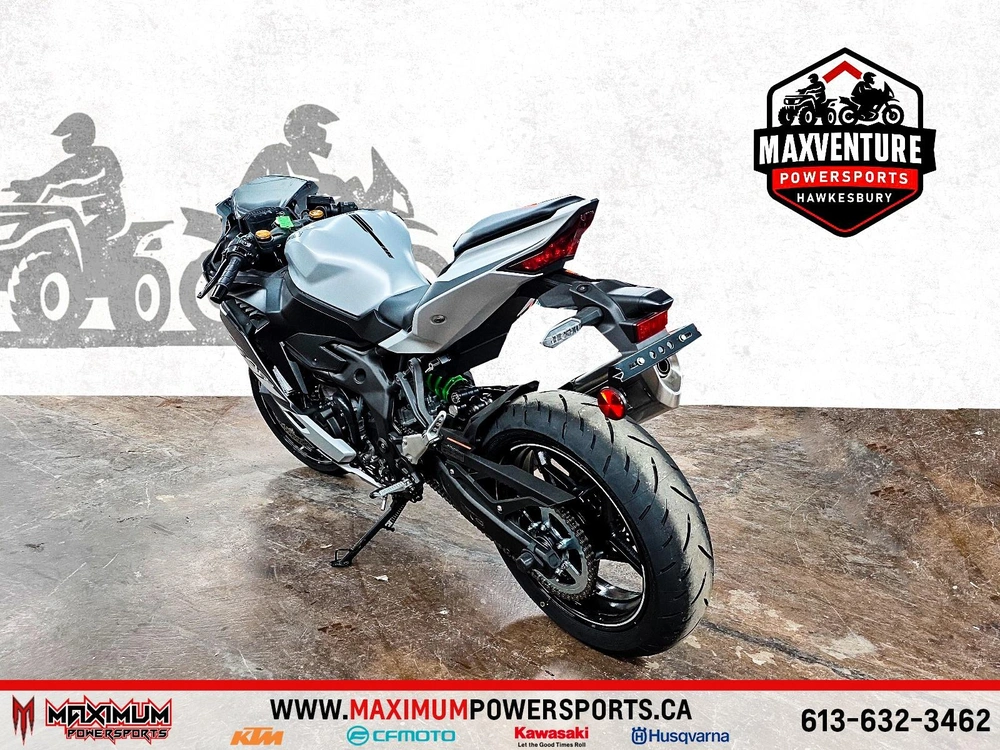 Kawasaki Ninja Zx-4rr 2025 alt