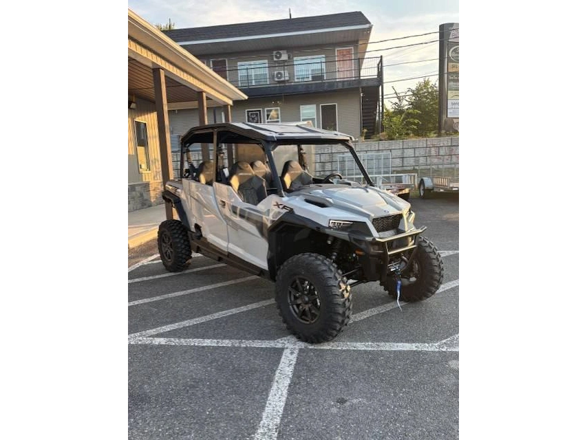 2026 Polaris General® Xp 4 1000 Sport alt