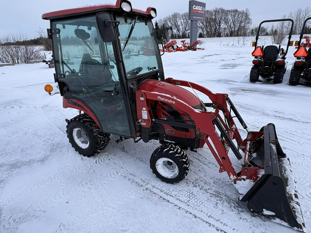 Mahindra Emax 20S 2021