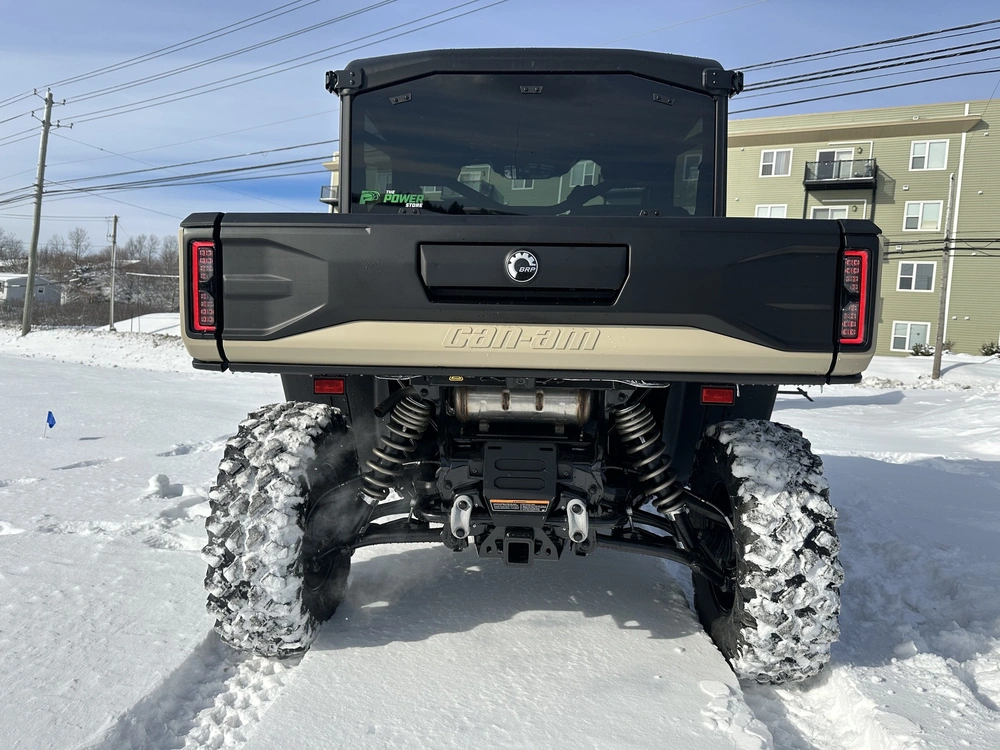 2026 Can-am Defender Ltd Hd11 alt
