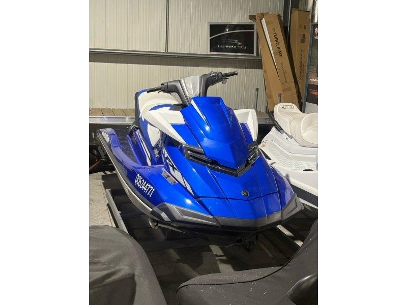 2017 Yamaha Fx Svho alt