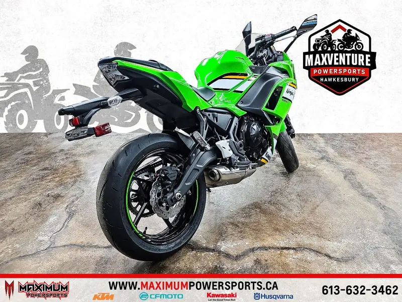 2025 Kawasaki NINJA 650 KRT thumbnail 3