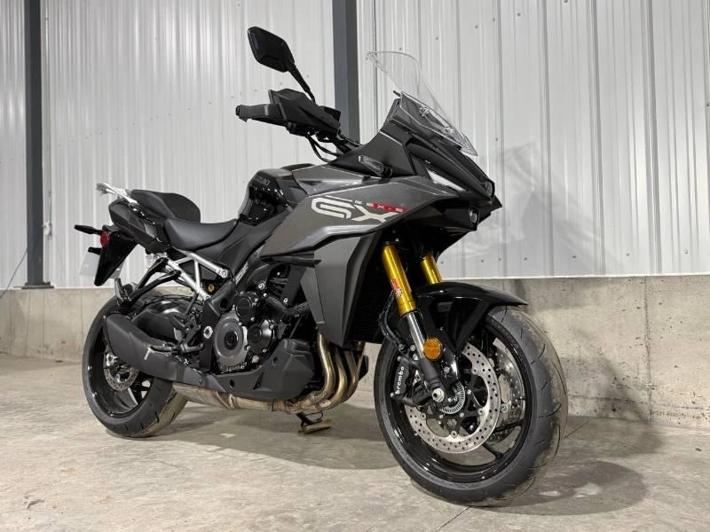 Suzuki Gsx-s1000gx 2024 alt