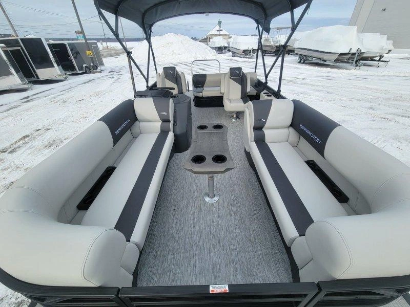 Bennington Marine 22 S Swingback 3t Noir 2026 alt