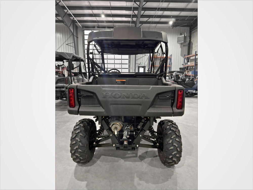 2026 Honda Pioneer 700-2p Dlx alt