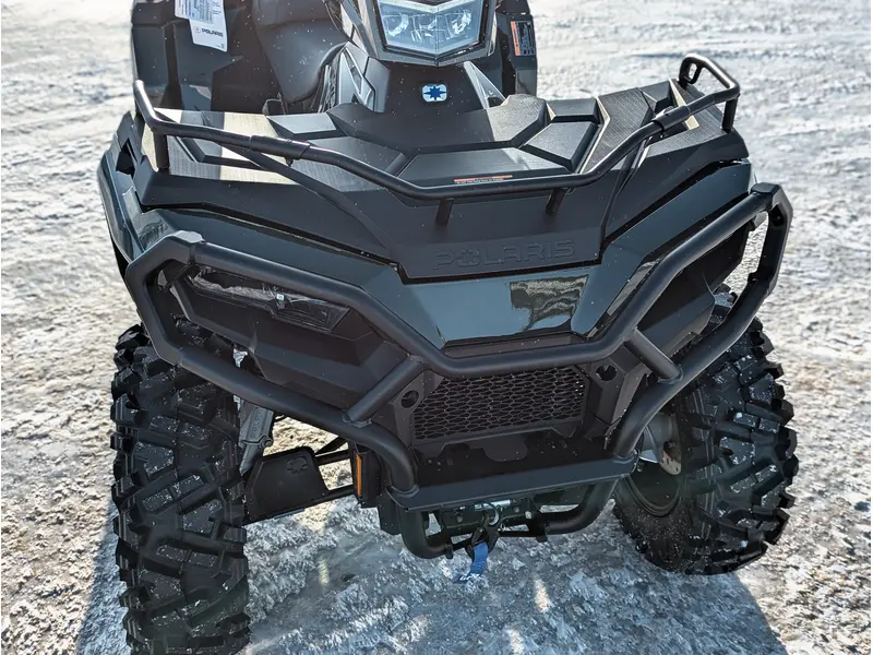 2026 Polaris Sportsman Touring 570 Premium // Treeline Green Metallic