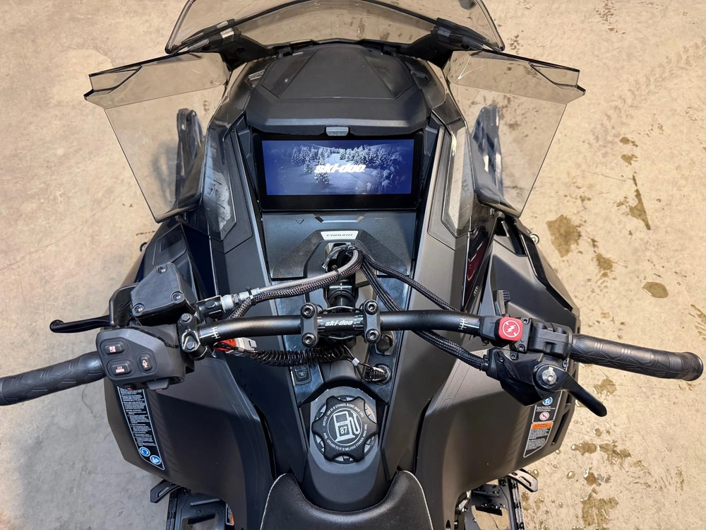 Ski-doo Renegade Enduro 900 Ace 2026 alt