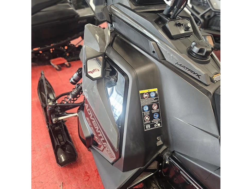 2025 Polaris 650 Indy Adventure 137 alt
