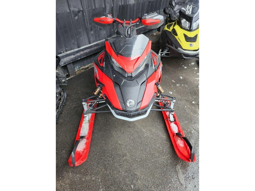 2022 Lynx Rave Re 3500 137 850 E-tec alt