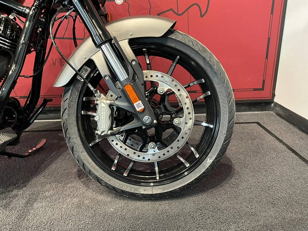 Indian Motorcycle Sport Chief 2026 alt