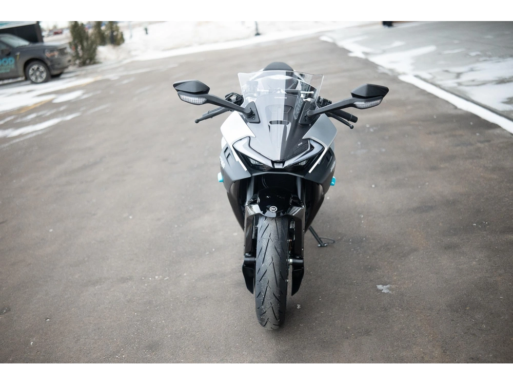 2025 Cfmoto 675ss alt