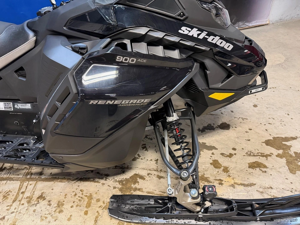 Ski-doo Renegade Enduro 900 Ace 2026 alt