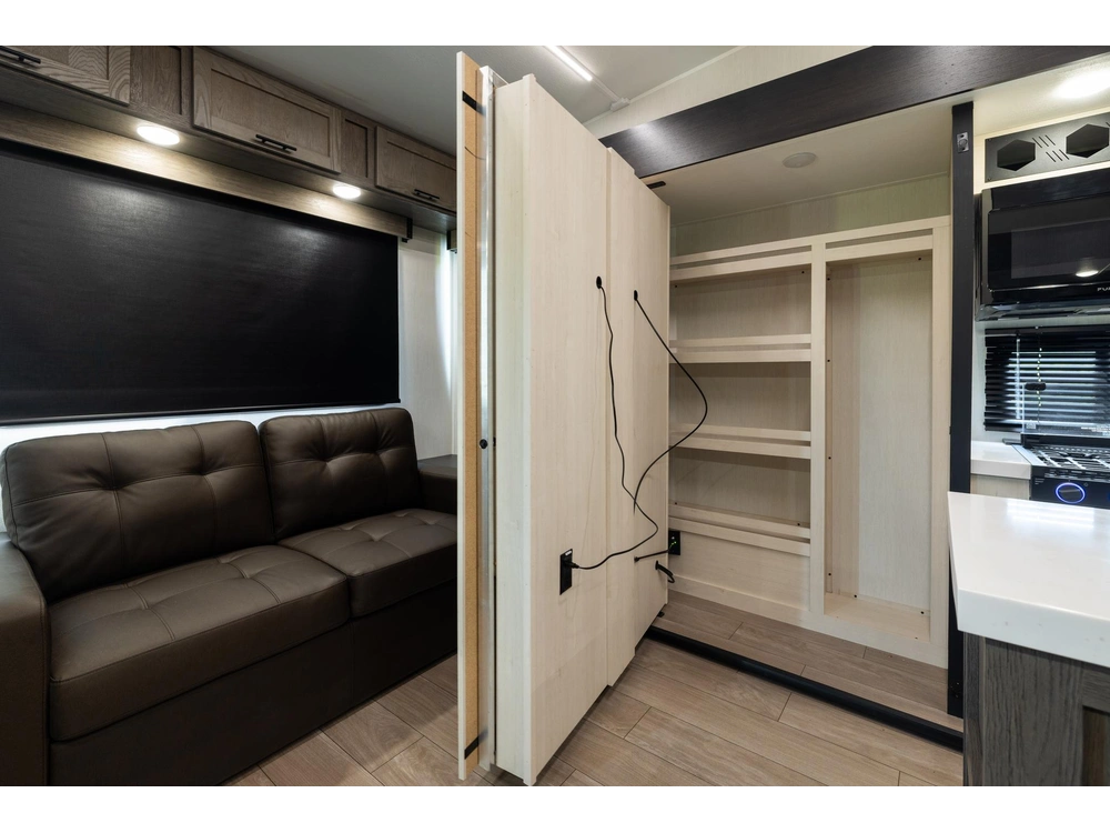 Arctic Wolf 3650 Suite 2026 alt