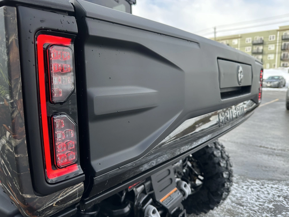 2026 Can-am Defender Limited Cab Hd11 alt