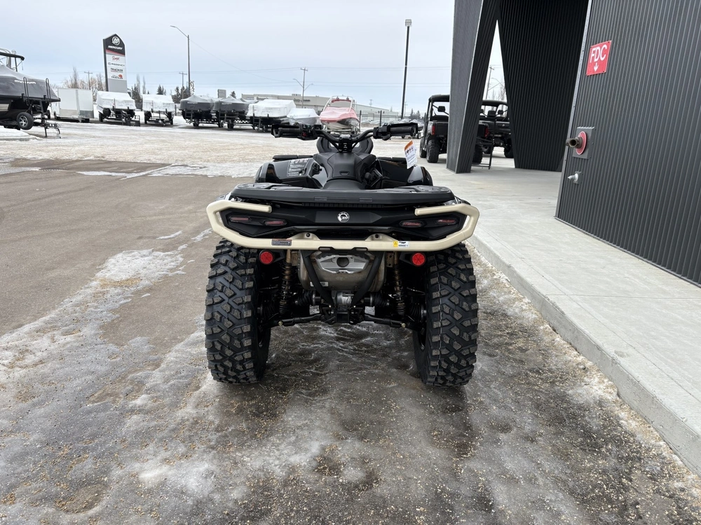 2026 Can-am Outlander Backcountry 1000r alt
