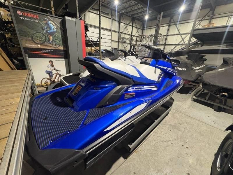 2017 Yamaha Fx Svho alt