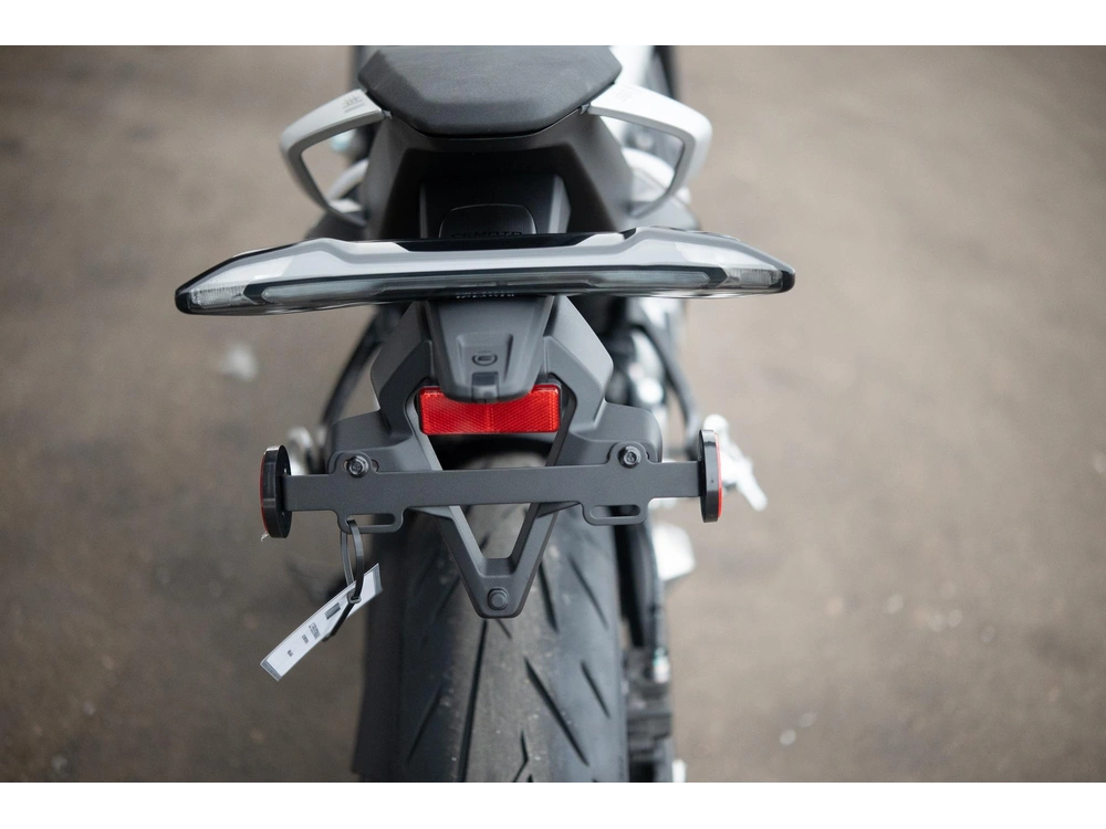 2026 Cfmoto 675ss alt